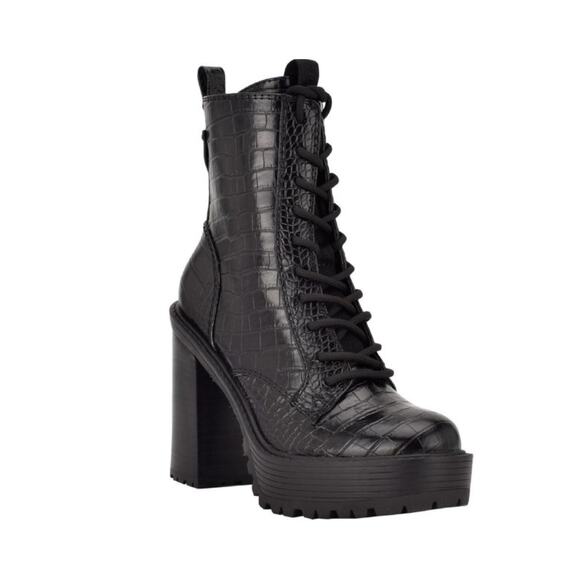 GUESS Women's Kaniela Ankle Boot Black Faux Crocodile Size 9M Booties - Picture 1 of 9
